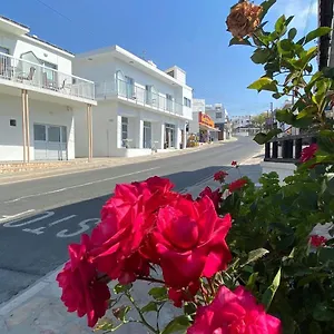 Ellenapa Apts & Apartment