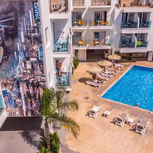 Apartmanhotel A Maos, Ajía Nápa